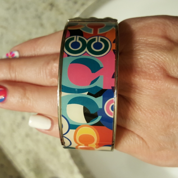 Bangle .. Feel free to make offer